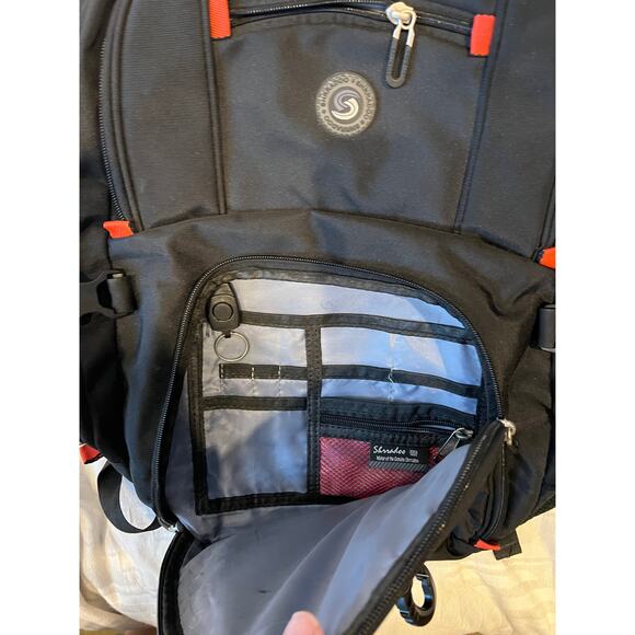 Shrradoo Computer Charging Backpack - Picture 2 of 4